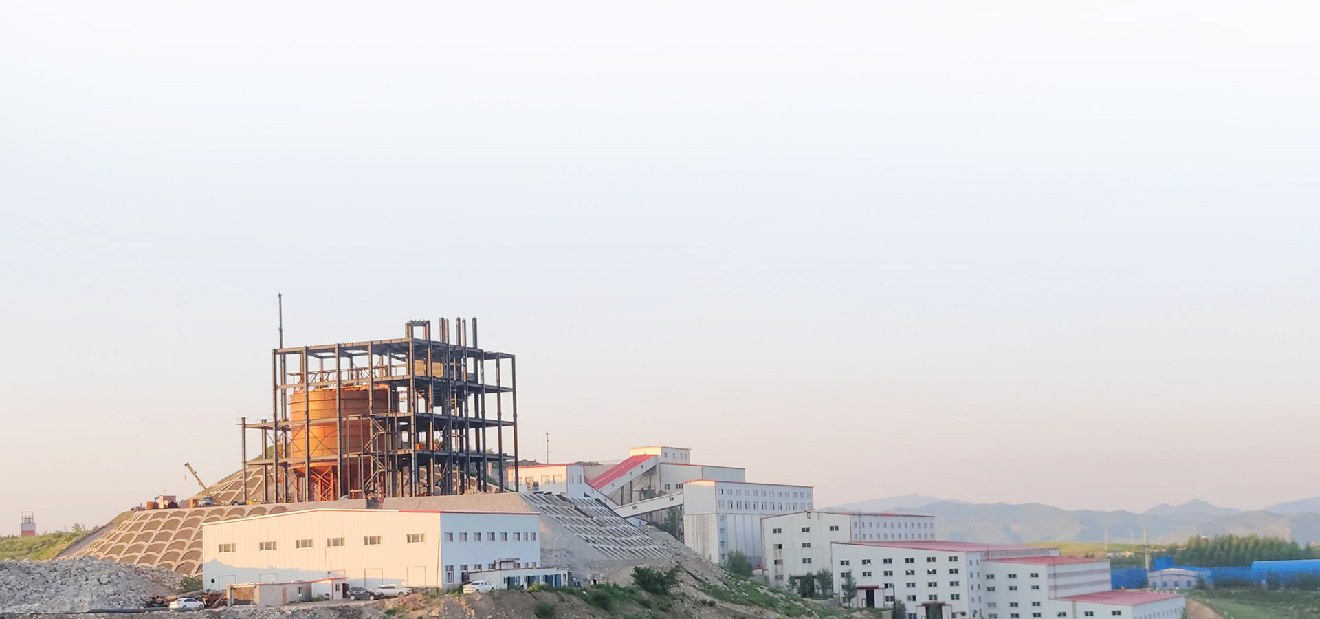 实现企业生长，，成绩员工价值，，践行社会责任。。。。