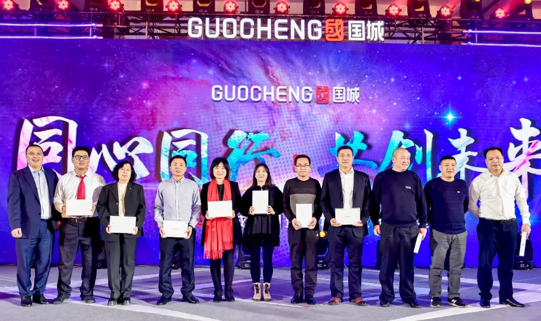 98Z_4ccER2mqEyqLgj502w