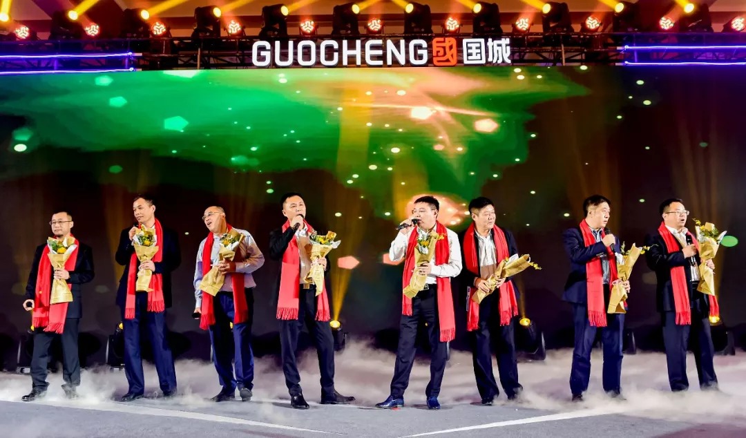 Kkbq9wHaROuPEHuZP-ig4Q