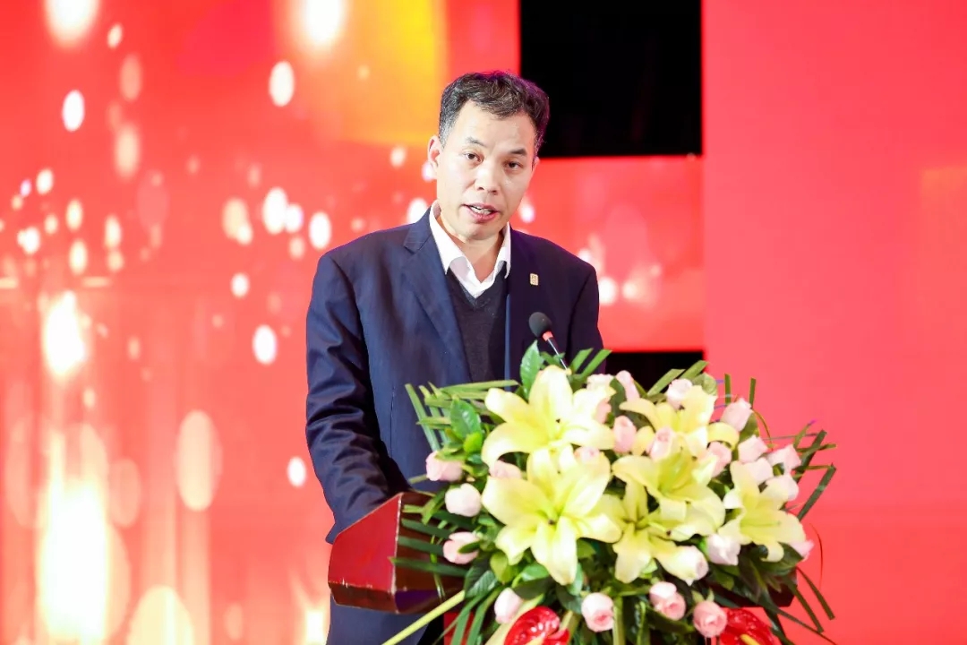 T5SkgQjxTuWamAp1JaaM0w